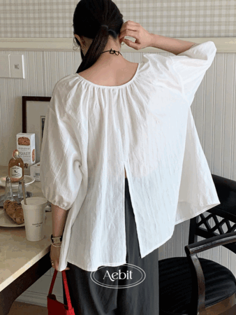 [24시간 new 5% 할인] 자체제작 cony back-slit blouse (3color) 추천!