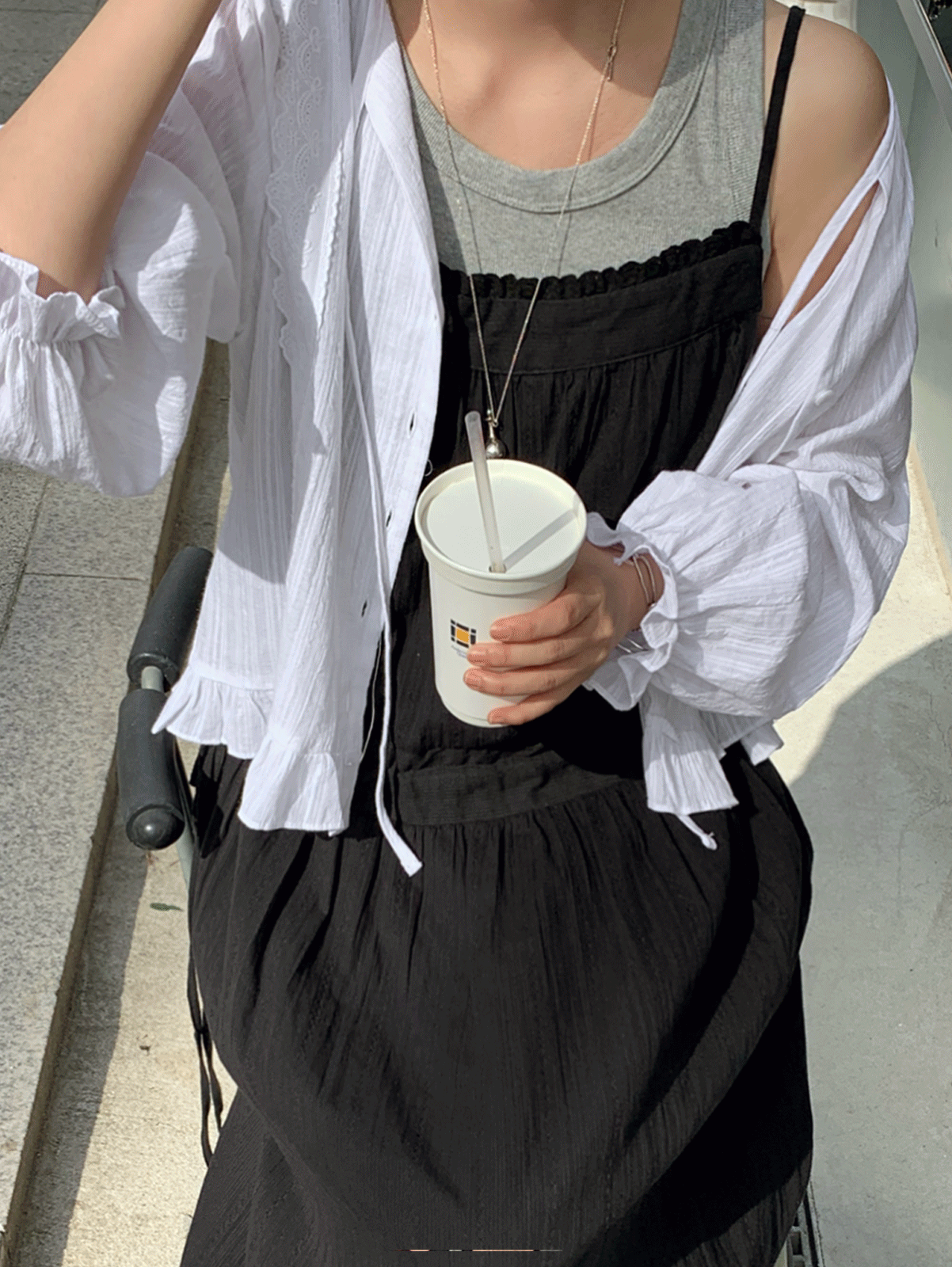 [24시간 new 5% 할인] joan blouse (2color)